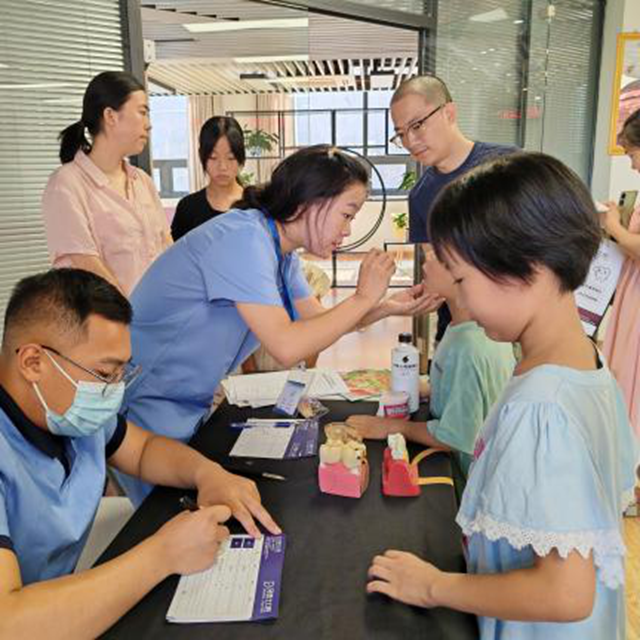 本周六，瀘州市婦兒中心組織的口腔健康主題親子沙龍正在報名中