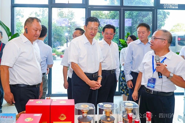 全國縣級供銷合作社工作現(xiàn)場推進(jìn)會在瀘縣召開