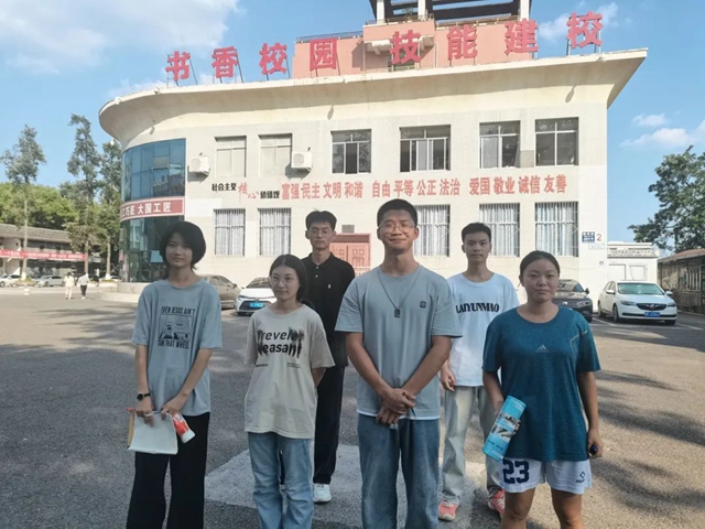 為校園消費(fèi)?！皟r(jià)”護(hù)航 | 瀘縣建校開展超市詢價(jià)活動(dòng)