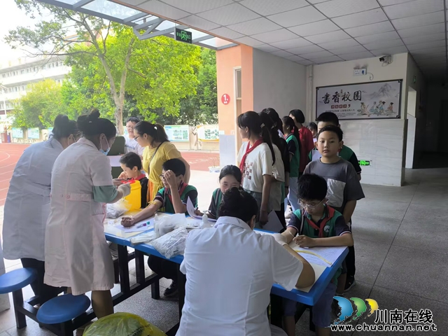 瀘縣立石鎮(zhèn)：健康體檢進(jìn)校園，暖心護(hù)航伴成長