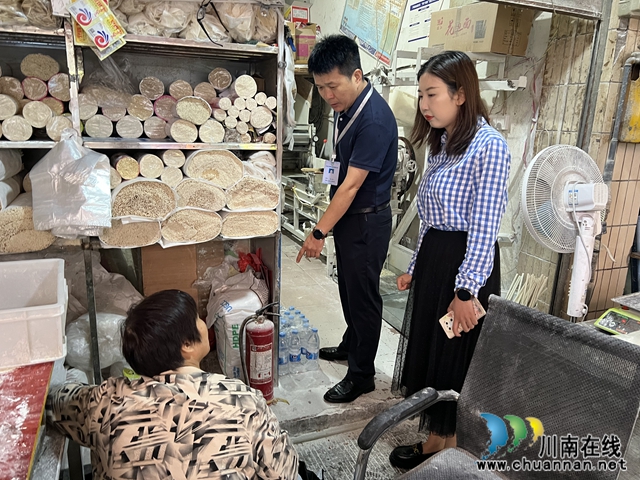 瀘縣玉蟾街道開展國慶節(jié)前安全檢查行動