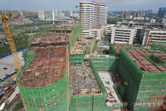 拼經(jīng)濟(jì)搞建設(shè)丨瀘州這個輻射四?。ㄊ校┑拿裆?xiàng)目，年內(nèi)可實(shí)現(xiàn)全部封頂