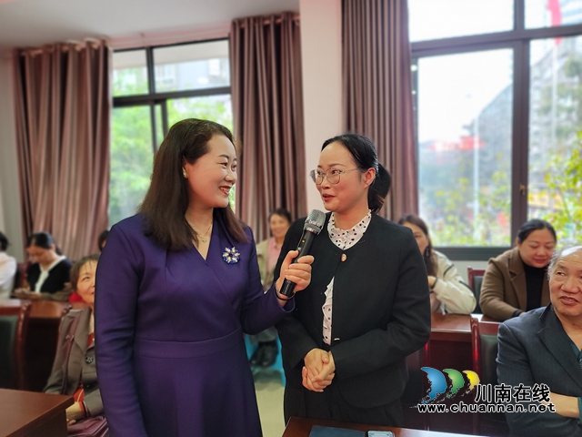 陽(yáng)光照耀 幸福滿家 | 瀘州市婦聯(lián)陽(yáng)光媽媽送家教活動(dòng)走進(jìn)瀘縣玉蟾街道怡園社區(qū)