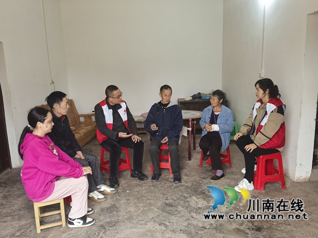 瀘縣云龍鎮(zhèn)紅十字會(huì)開(kāi)展困難群眾“透明”走訪慰問(wèn)活動(dòng)