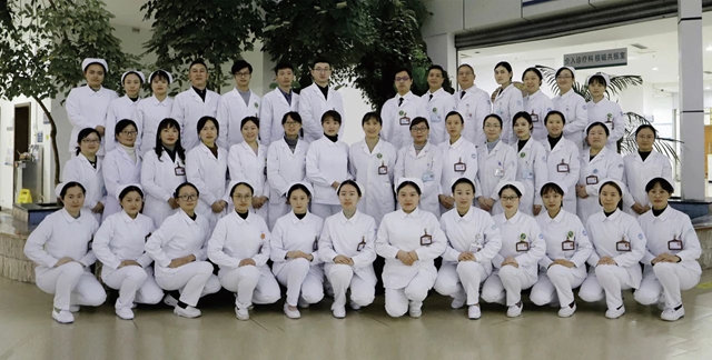 西南醫(yī)大中醫(yī)院神經(jīng)內(nèi)科：專注“頭”等大事 將優(yōu)勢(shì)?？谱龀鰞?yōu)勢(shì)