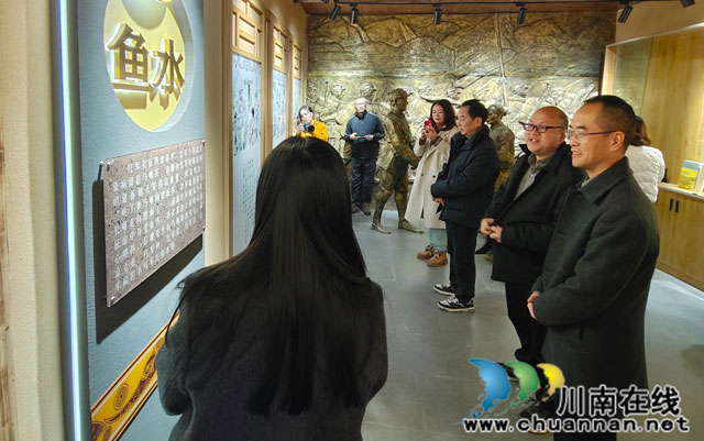 古藺縣作家協(xié)會(huì)、攝影家協(xié)會(huì)開展“走進(jìn)馬嘶紅色文化采風(fēng)活動(dòng)”