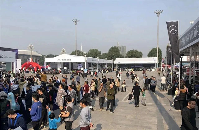 就在今天，瀘州市第十三屆汽車文化節(jié)暨秋冬文旅美食季震撼啟幕！