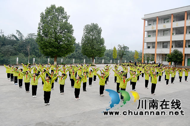展評(píng)現(xiàn)場(chǎng)-(3).jpg