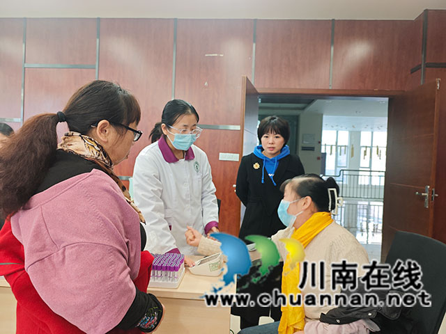 龍馬潭區(qū)魚塘街道望山坪社區(qū)開展“弘揚中醫(yī)文化 倡導健康生活”活動