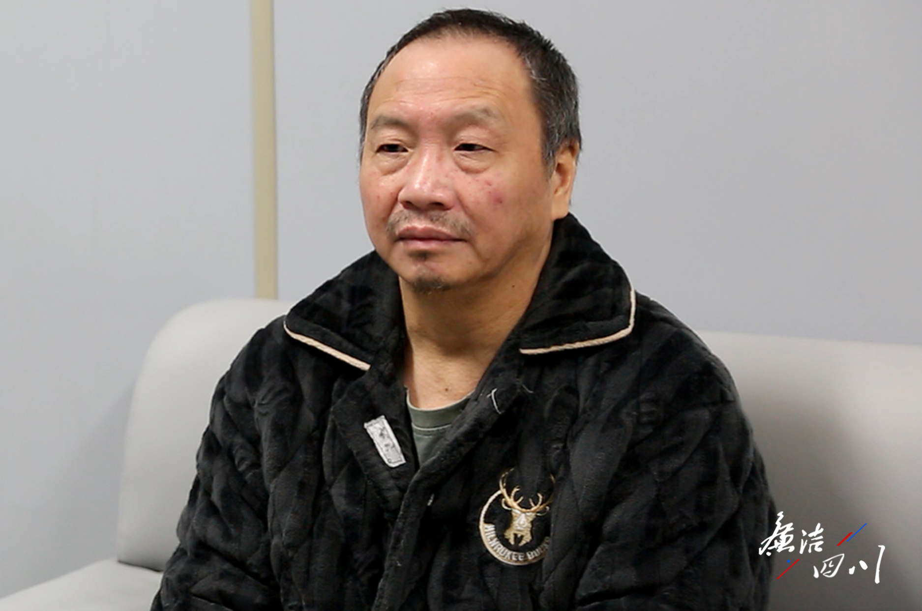 瀘州一醫(yī)院原副院長勾結(jié)商人吃回扣200多萬，為享樂年消費(fèi)達(dá)數(shù)十萬