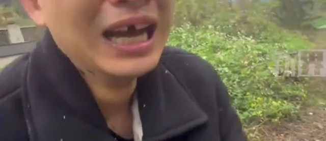 【緊張】醫(yī)生在男子夢里拔牙，男子：從此不再害怕……