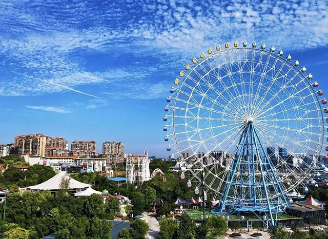 【暢游酒城過新年】這一站，坐公交暢玩游樂園~