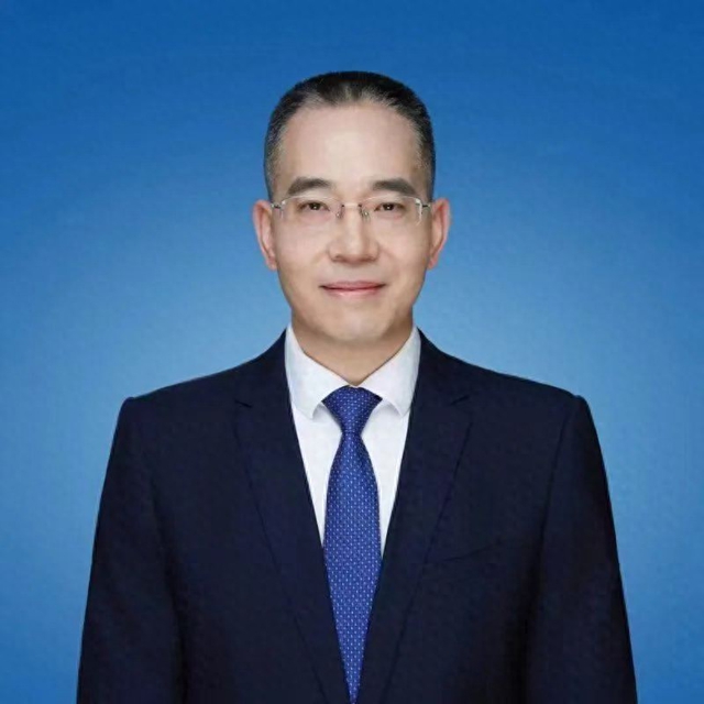 西南醫(yī)科大學(xué)副校長(zhǎng)趙領(lǐng) 跨省任副市長(zhǎng)