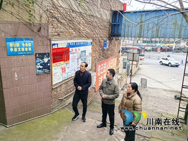 龍馬潭區(qū)小市街道回龍灣社區(qū)：人大視察促安全，繃緊安全工作弦