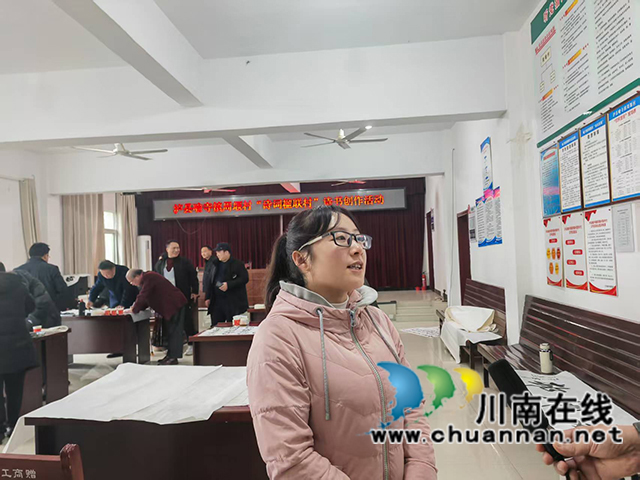 何麗接受采訪（曾佐然攝）.jpg