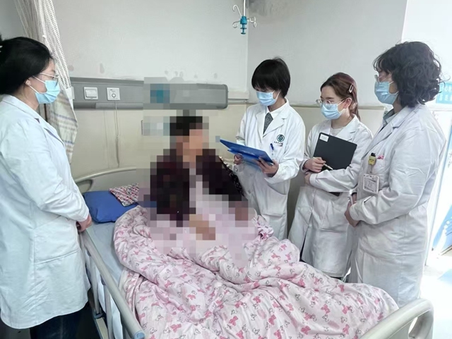胃輕癱患者迎來福音！西南醫(yī)大附院消化內(nèi)科內(nèi)鏡下治療技術(shù)再次突破！