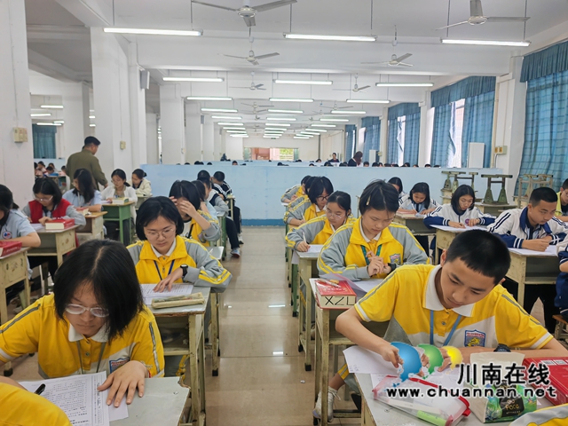 比賽現(xiàn)場2（曾佐然攝）.jpg