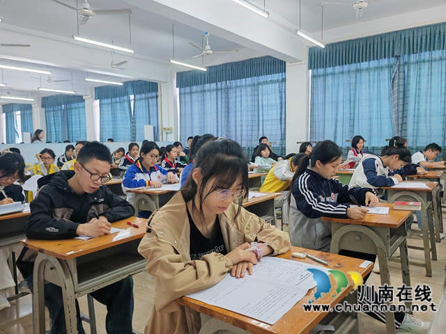 比賽現(xiàn)場（曾佐然攝）.jpg