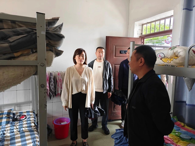查2.jpg