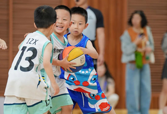 瀘州這所幼兒園奪得省級(jí)籃球賽事雙獎(jiǎng)