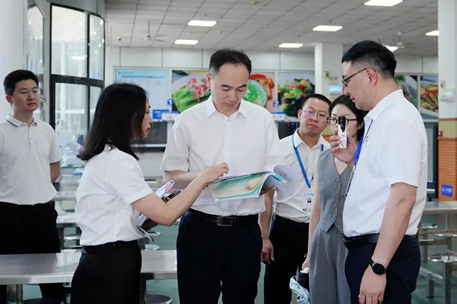 教育部、教育廳調(diào)研瀘州市教育法治工作
