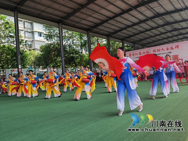 舞蹈《紅色血脈》（曾佐然攝）.jpg