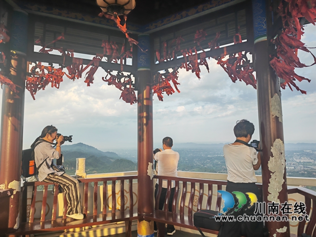 現(xiàn)場采風(fēng)場景2（曾佐然攝）.jpg