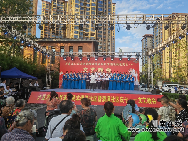 紅歌大合唱1（曾佐然攝）.jpg