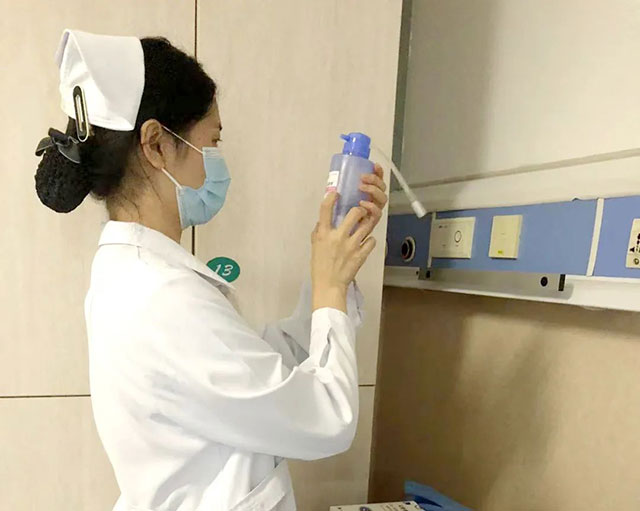 西南醫(yī)大附院王雪梅：以愛為翼，播撒人間希望的護(hù)師天使