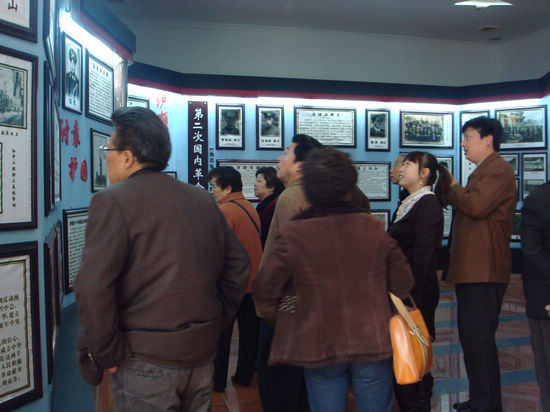 大山坪街道開展紀(jì)念革命先烈活動(dòng)(圖2)