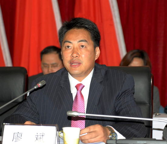 瀘醫(yī)附院召開第十屆工代會(huì)、第六屆職代會(huì)第二次會(huì)議(圖2)
