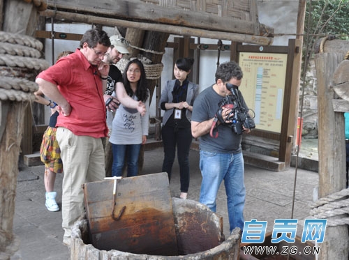俄羅斯國家電視臺抵達自貢市拍攝宣傳片