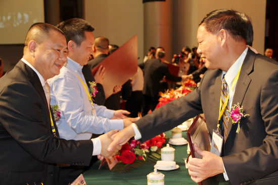 成都瀘州商會(huì)在蓉成立 林代湘當(dāng)選首任會(huì)長(zhǎng)(圖4)