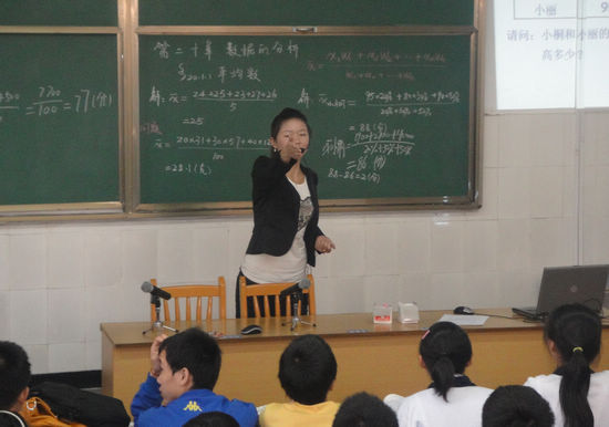 合江縣八年級(jí)數(shù)學(xué)研討會(huì)在合江縣幼旭學(xué)校舉行
