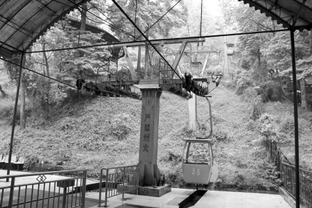 方山索道：“無安檢證明坐起懸吊吊”不實(shí)