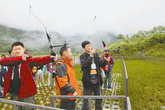盛夏旅游，上山下水(圖1)