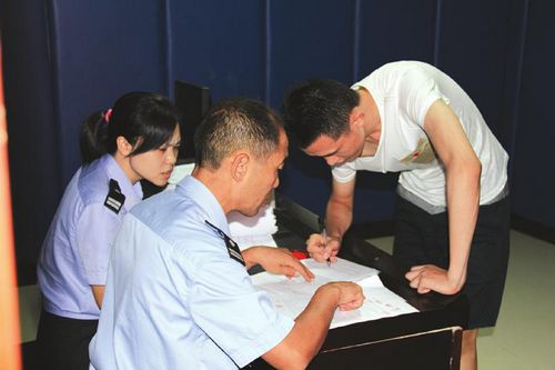 傳假信息整蠱 宜賓長寧"謠哥"把警察都黑了(圖1)