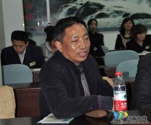瀘州市殯儀館召開“給天堂親朋一封信”獲獎(jiǎng)座談會(huì)(圖4)