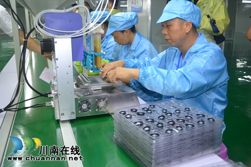 僅用兩月 瀘州首個(gè)智能終端全產(chǎn)業(yè)鏈投產(chǎn)下線(圖8)