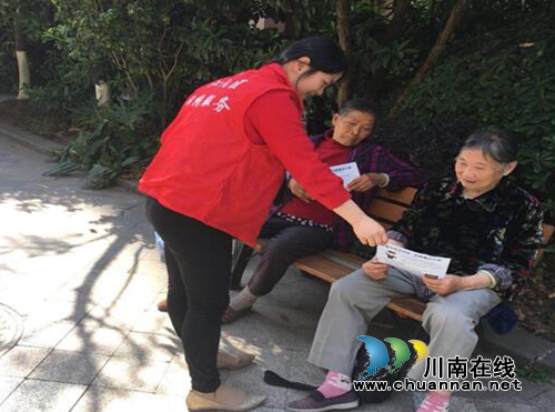 江陽區(qū)華陽街道：國衛(wèi)復檢人人迎，評價電話個個贊(圖1)