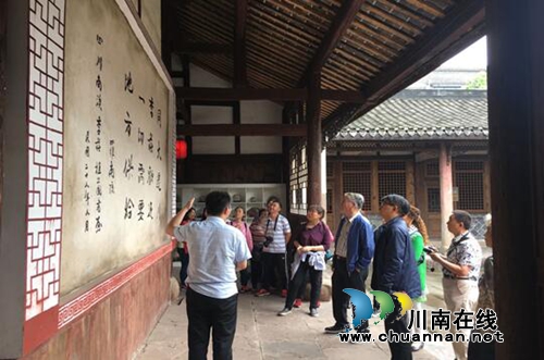 第五屆川臺農(nóng)業(yè)合作論壇宜賓考察團(tuán)參訪翠屏區(qū)(圖2)