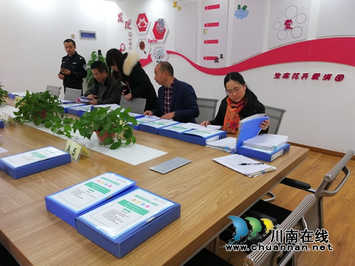 江陽(yáng)區(qū)況場(chǎng)街道教管中心到張壩街道轄區(qū)學(xué)校進(jìn)行2018年四季度交叉安全檢查(圖2)