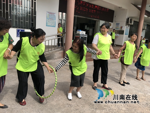 龍馬潭區(qū)羅漢街道臨江苑社區(qū)開展“五一”趣味比賽活動(圖2)