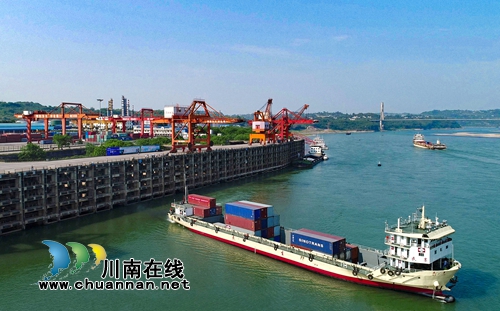 龍馬潭：抓創(chuàng)新促轉(zhuǎn)型優(yōu)環(huán)境 助推工業(yè)發(fā)展(圖1)