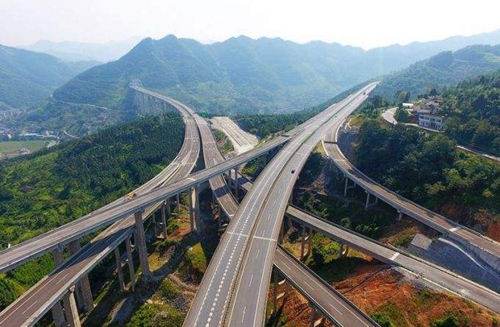 瀘州兩條高速公路項目申請報告通過省上評估(圖1)