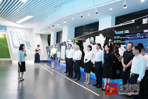 自貢市長何樹平率隊赴瀘州學習考察自貿(mào)區(qū)建設(shè)(圖3)