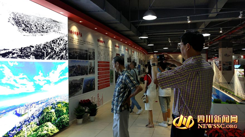 瀘州70周年專題成就展秒變國(guó)慶“網(wǎng)紅”地(圖3)