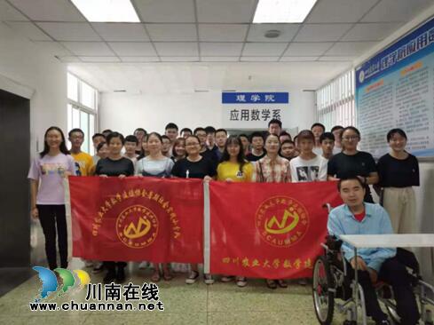 從患重病到網(wǎng)絡(luò)紅人 瀘州“腦癱學霸”的拼搏路(圖3)