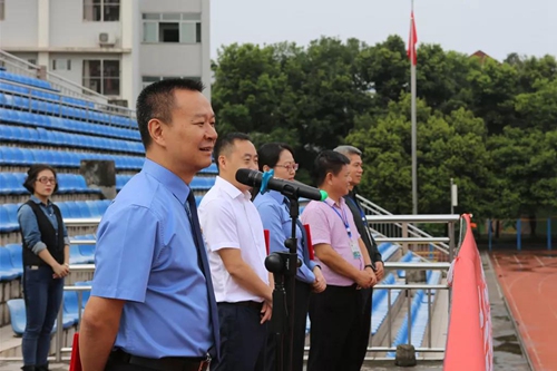 送法進(jìn)校園！檢察長“變身”瀘高法治副校長(圖2)