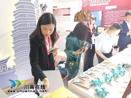 報恩塔、朱德舊居……上海建博會展示瀘州風(fēng)采(圖7)
